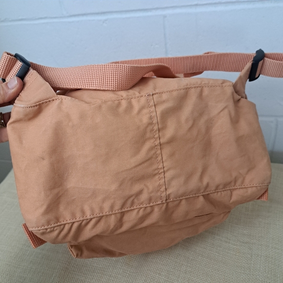 Fjallraven Kånken Peach Sand Classic Backpack - Picture 14 of 16